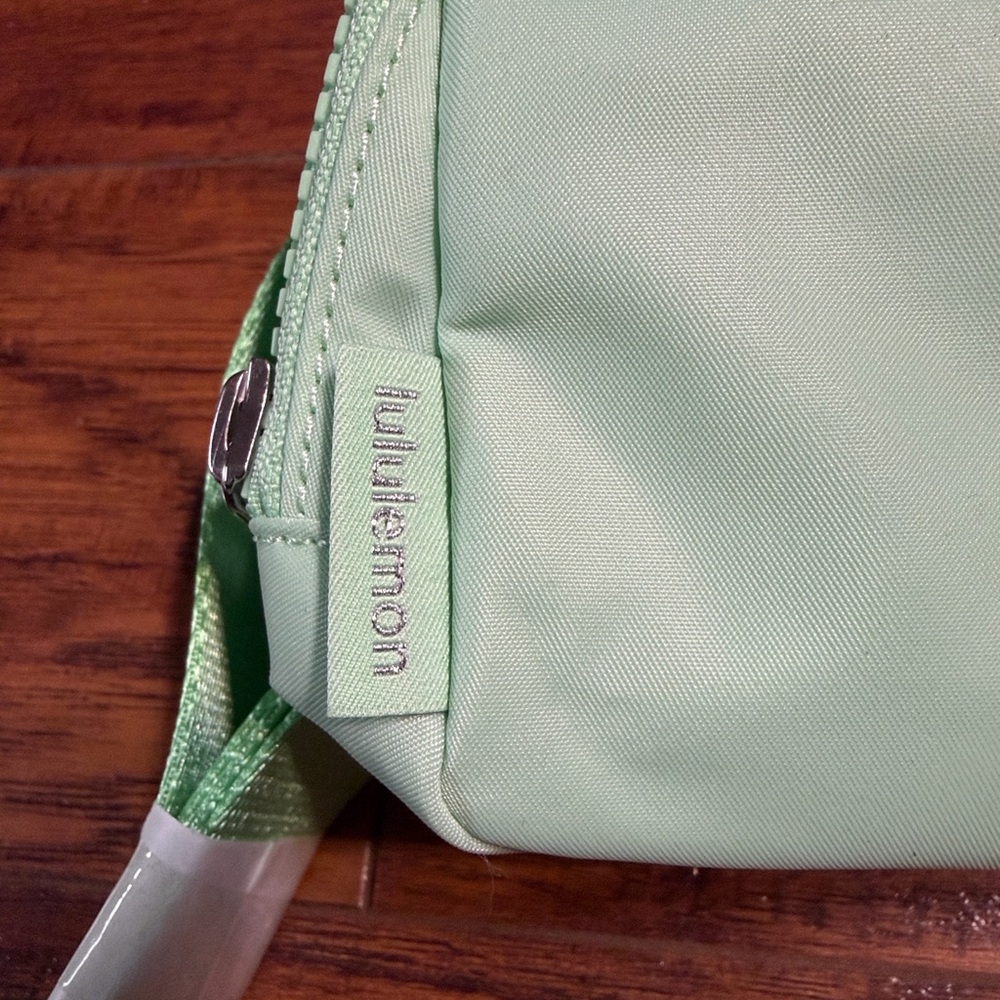 Lululemon Athletica Citra Lime Crossbody Bag - Picture 8 of 10